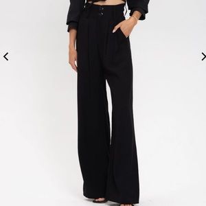 NONchalant NWT Black Paige Wide Leg Pants